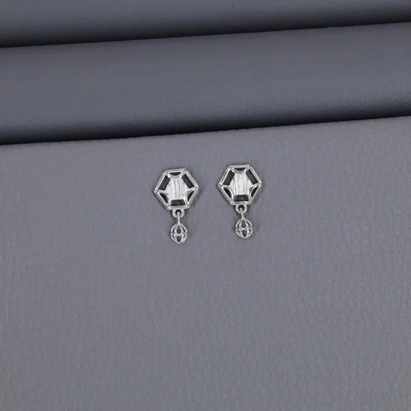 Plain Rhodium Latkan Stud