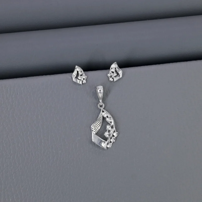 Plain Rhodium Pendant Set
