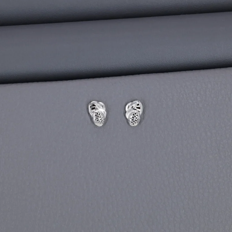 Plain Rhodium Stud