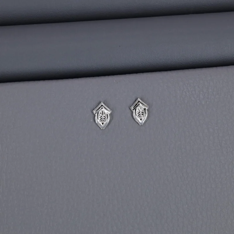 Plain Rhodium Stud