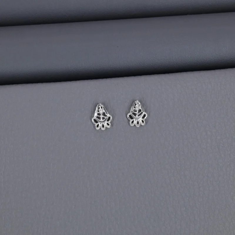 Plain Rhodium Stud