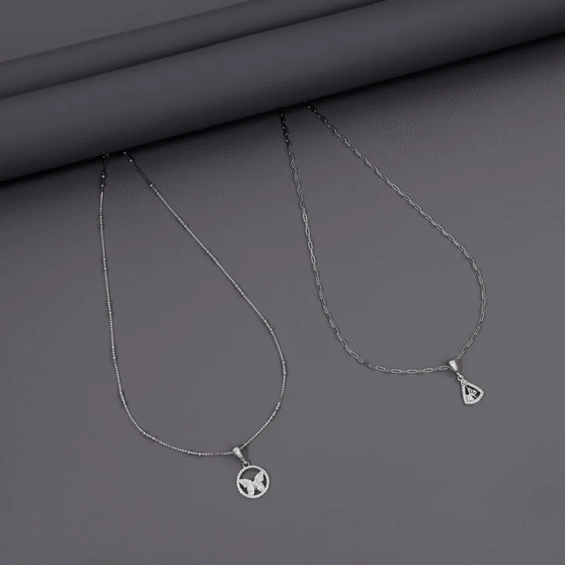 Rhodium Chain With Pendant